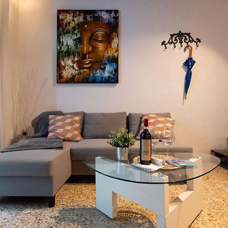 F1 - Santa Croce One Bedroom Apartment For Couples Firenze Eksteriør billede